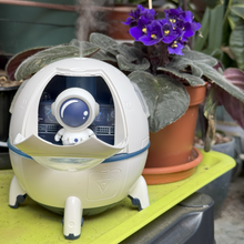Cargar imagen en el visor de la galería, Humidificador nave astronauta USB
